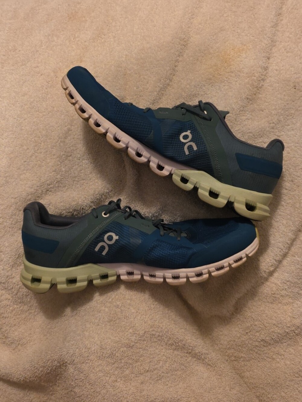On Cloud Cloudflow 3.0 Men's Sizes 9.5